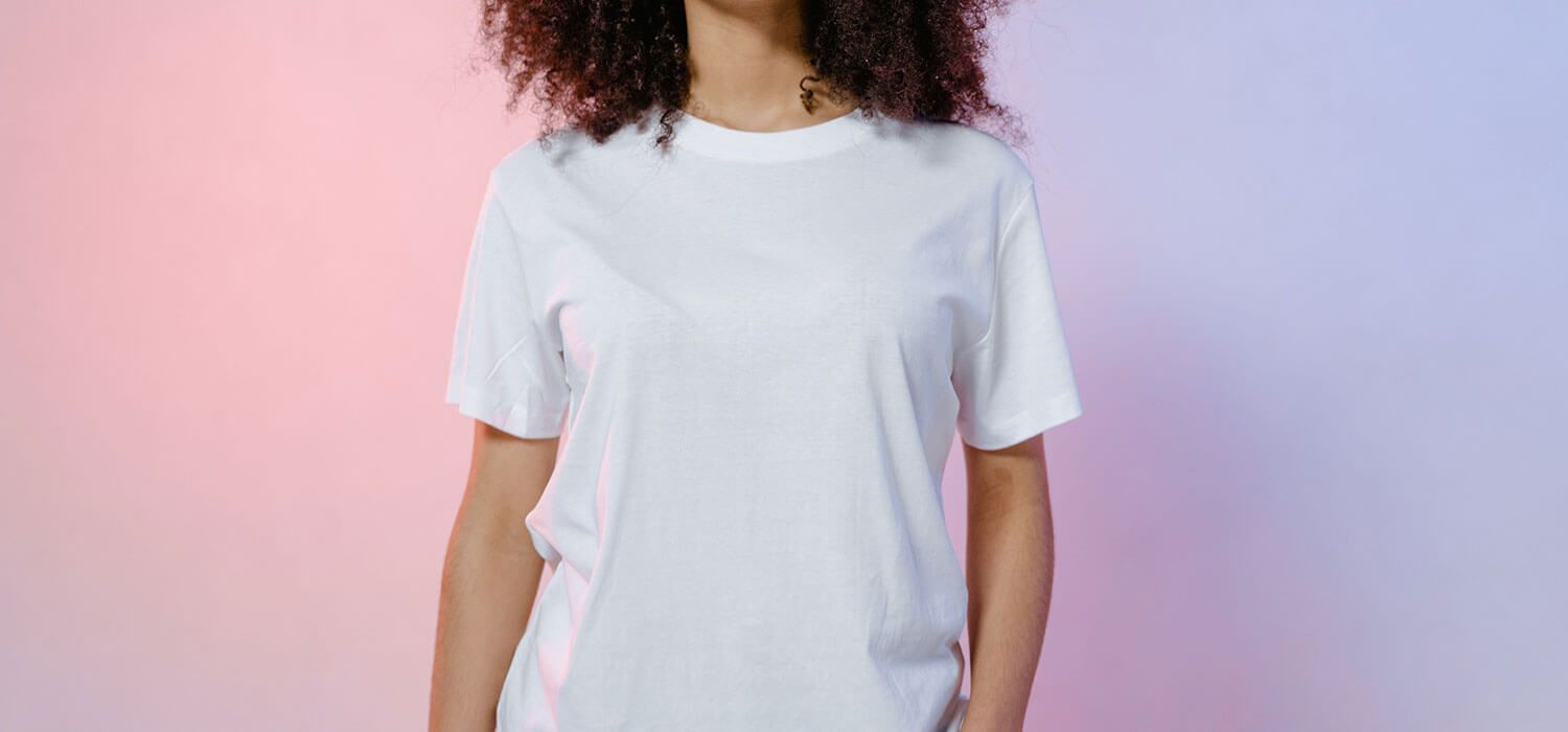 choosing t-shirt