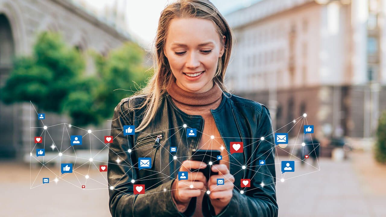 Influencer on social media