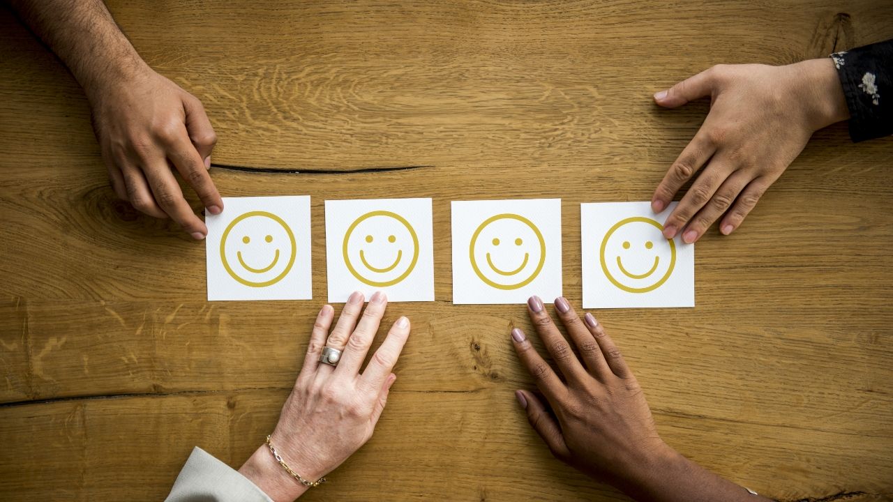 Hero Image_How to improve customer satisfaction Six steps for increased loyalty