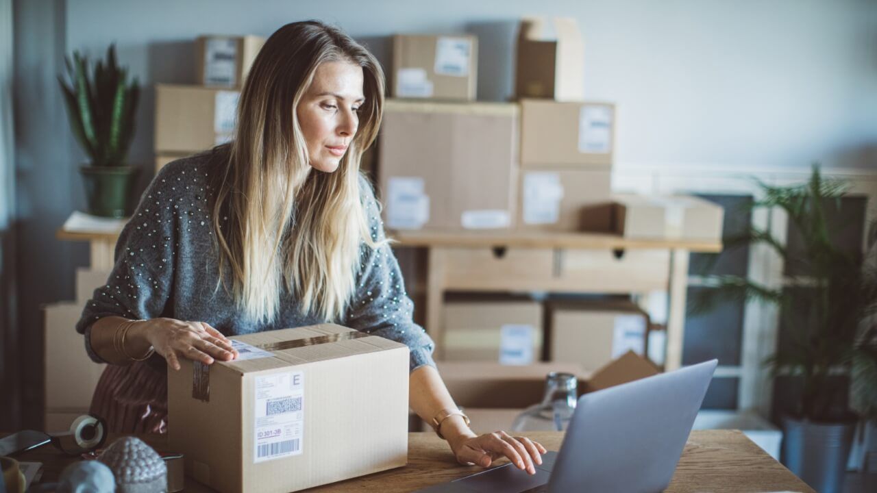 3Find a reliable dropshipping supplier